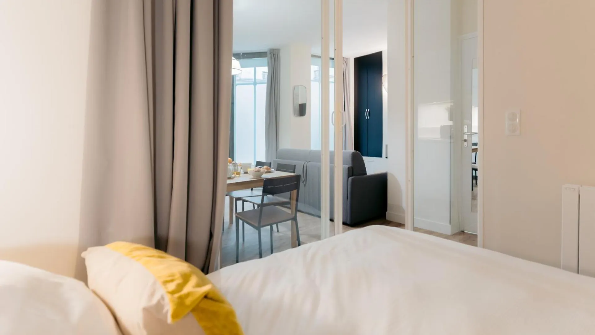 Beauvoir Germain Paris Apartment